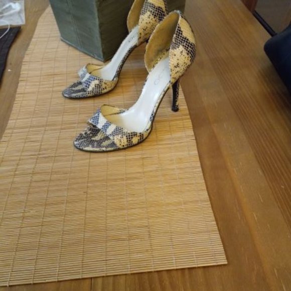 Open Toe Heels - Picture 2 of 4